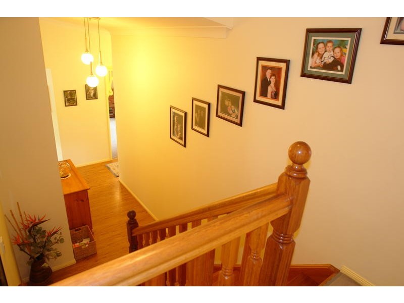 66 Gibson Cres, Bellbowrie QLD 4070